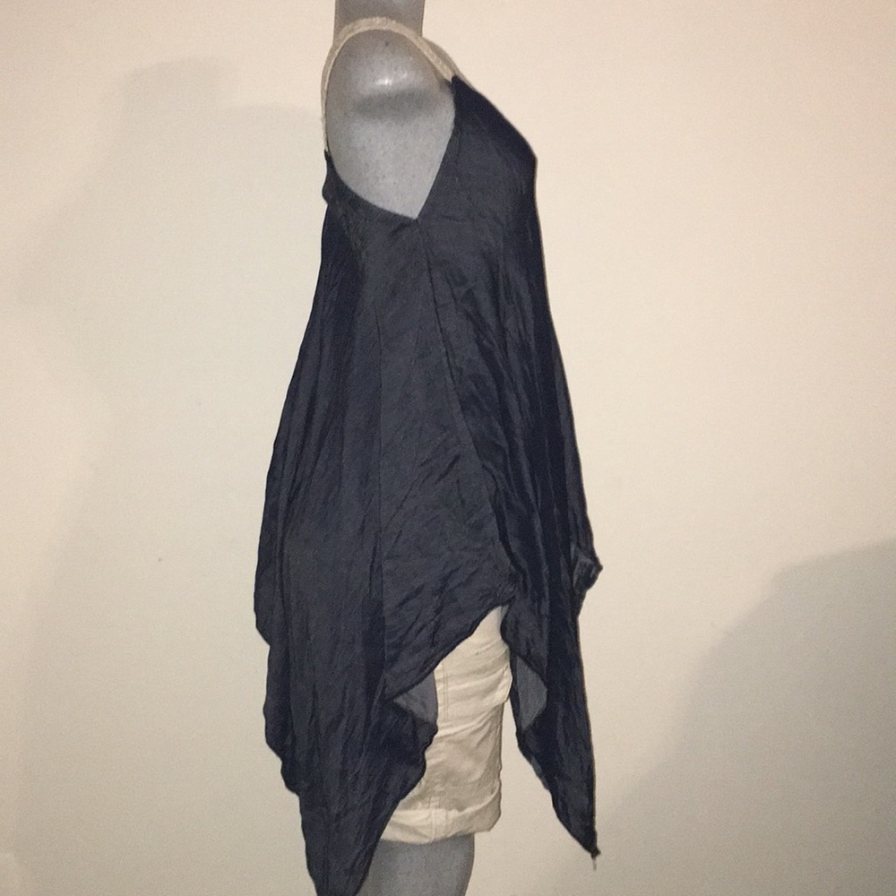 Shirt - Picture 2 of 3